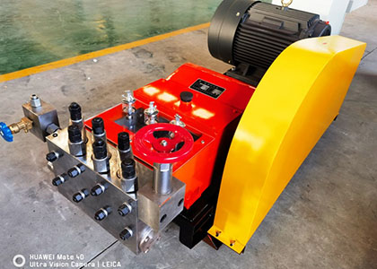 3D-SY30KW系列電動(dòng)試壓泵圖片1