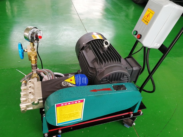 3DY進(jìn)口泵頭低壓大流量試壓泵圖片1